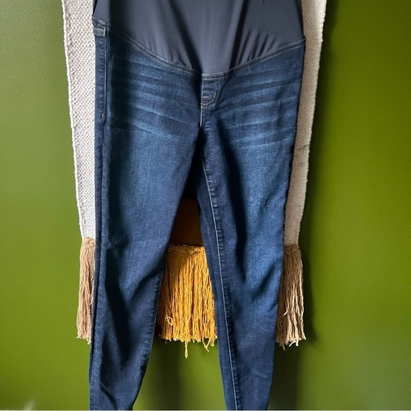 MADEWELL Maternity Over-the-Belly Skinny Jeans in Orland Wash: TENCEL™ size 25 - Picture 8 of 8